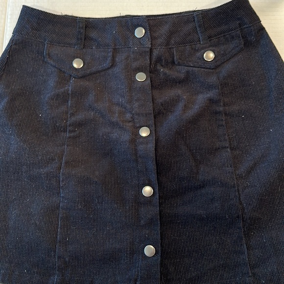 Black Skirt - Picture 2 of 6